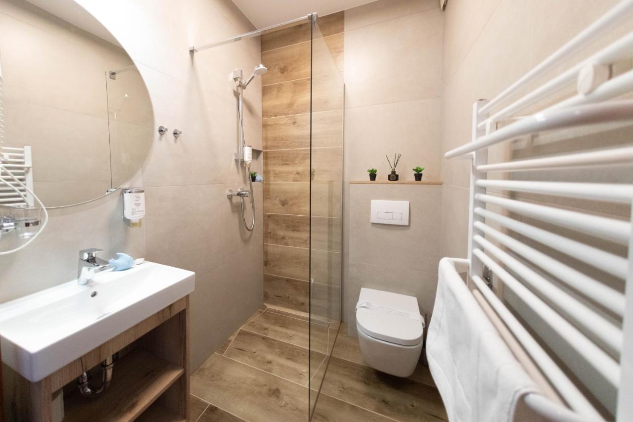 Hotel Nadmorski Леба Екстер'єр фото